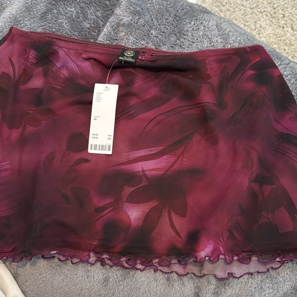 UO Dylan Mesh Overlay Mini Skirt - Pink - Picture 6 of 6